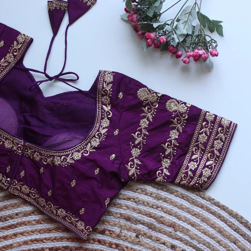 Blusa de Seda Mixta Bordada en Color Vino para Mujer Diseñador Indio Choli Étnico Listo para Usar
