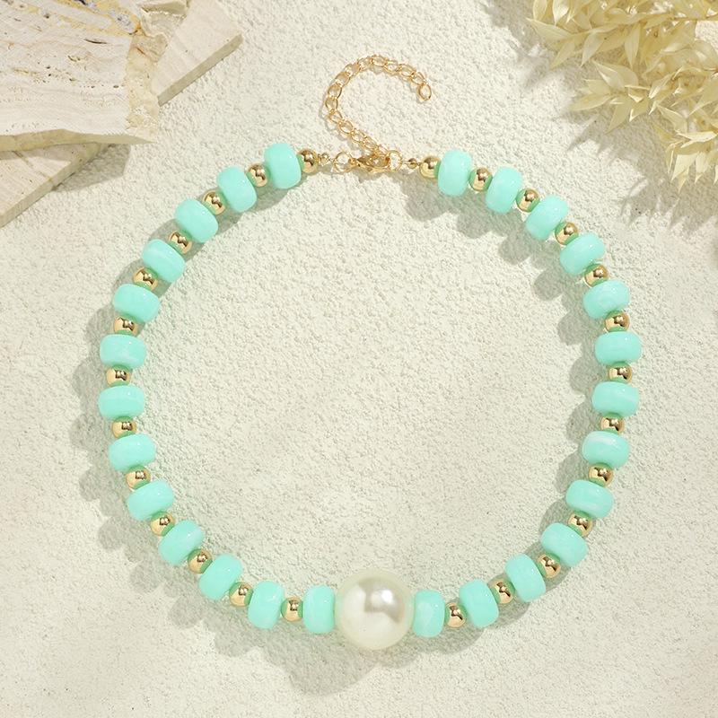 Bohemian Pearl Beaded Necklace: Colorful, Simple, Vacation-Ready Clavicle Chain for Women