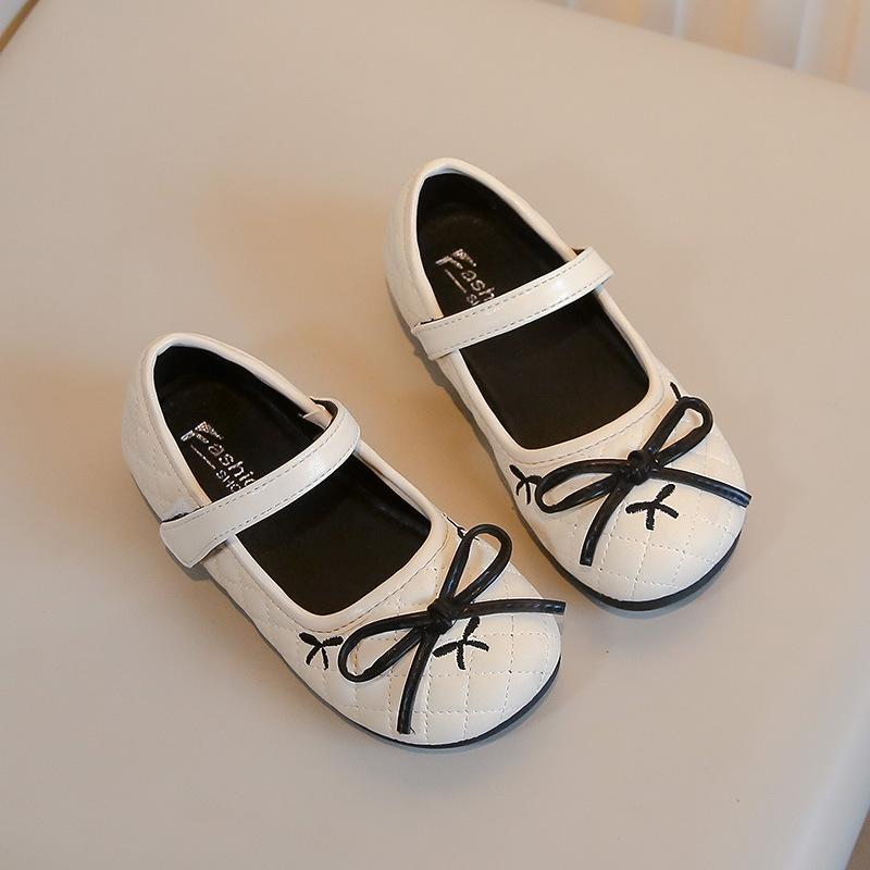 

Girls Princess Shoes Black Simple Bow Kids Leather Shoes Minimalism Sweet 2025 New Girls Flat Shoes Soft Sole Non-slip Ins Trend 23 бежевый