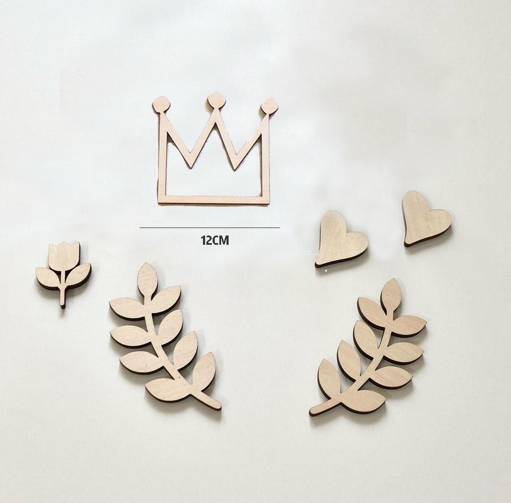 Nordic Baby Milestone Wooden Sign: 1st Year, Full Moon, 100 Days Birthday Photo Props