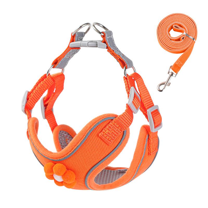 Dog leash, three-dimensional cute cartoon chest back small dog vest type anti-break free dog walking leash