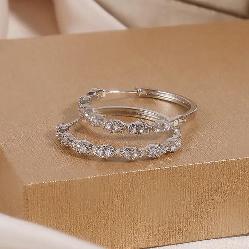 Huitan Attraktive Store Creoler for Kvinner Bling Bling Cubic Zirconia Trendy Øretilbehør Grasiøse Bryllupsfest Smykker