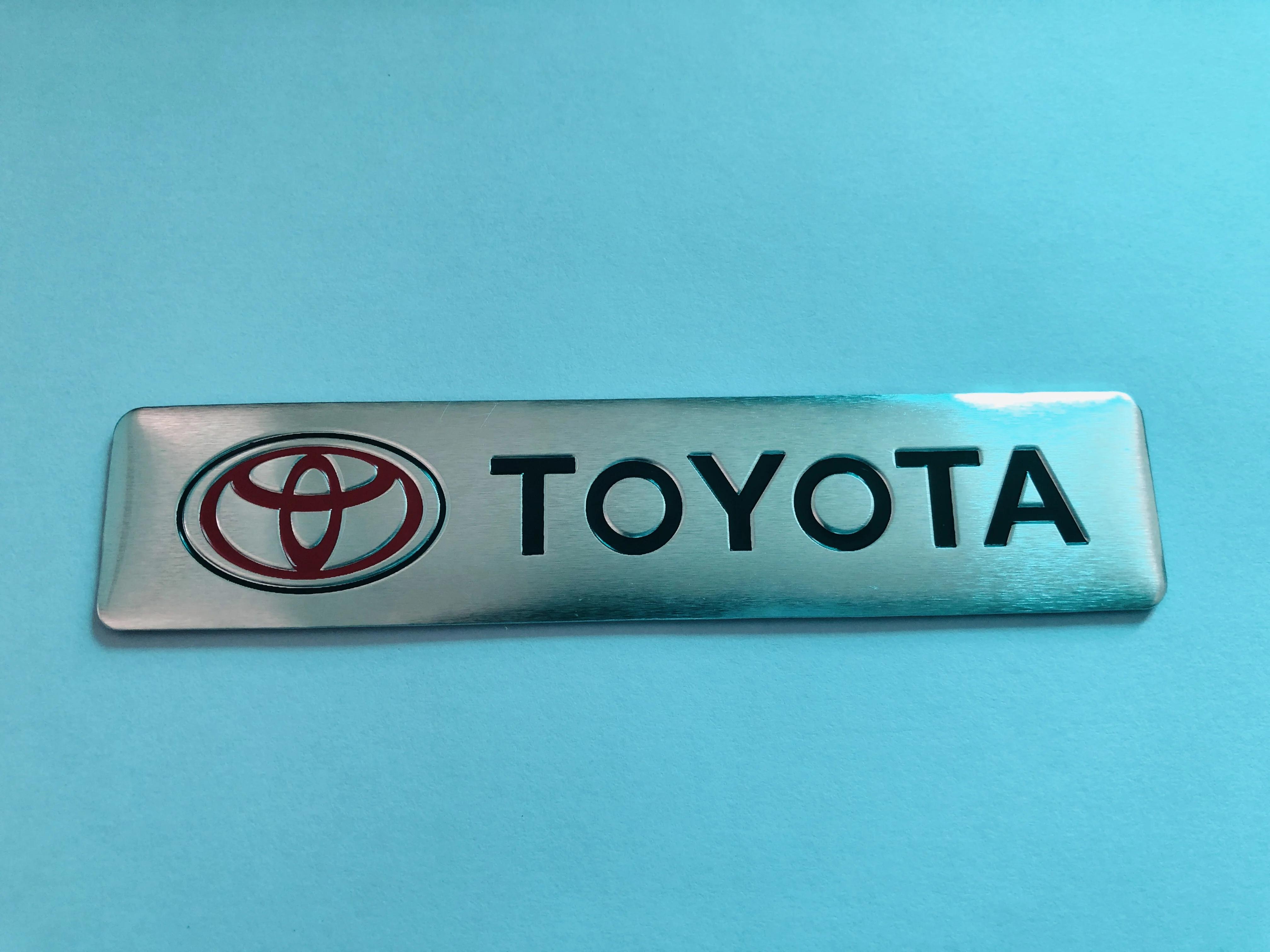 

Aluminum Car Body Side Stickers Fender Trunk Decor Badge Decal For Toyota TRD Camry RAV4 Land Corolla Levin 86 Yaris Aygo Hilux