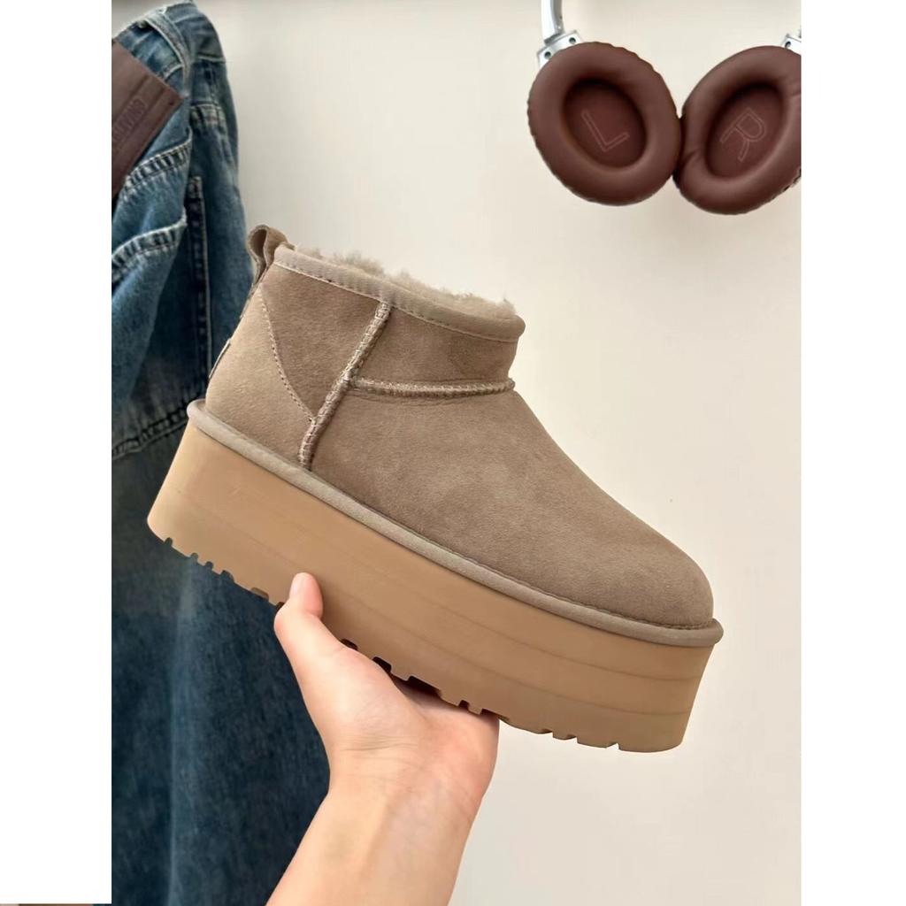 Thick-soled snow boots for women 2025 new winter fur integrated short tube snow cotton piled and thickened outer wear cotton shoes for women