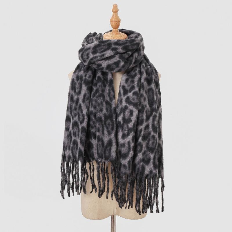 New fashion leopard print scarf women's winter versatile thickened imitation cashmere shawl dual-purpose scarf
