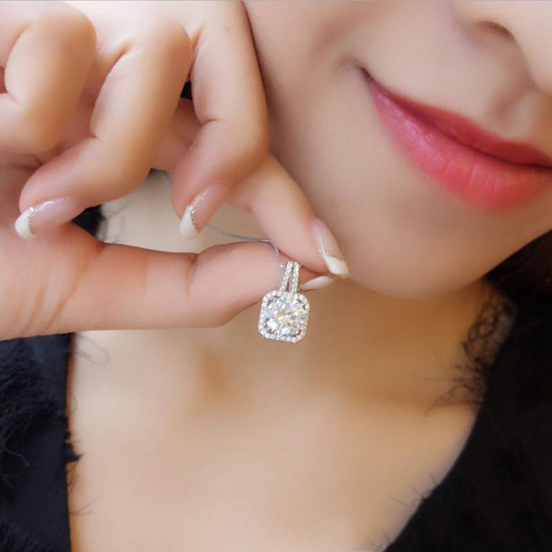 Japanese Korean Fashion Square Zirconia Pendant Necklace - Women's Clavicle Chain Accessories