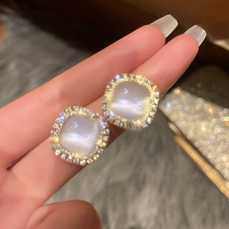 Silver Needle Rhinestone Opal Retro Small Stud Earrings Premium Earrings New Femininity Earrings