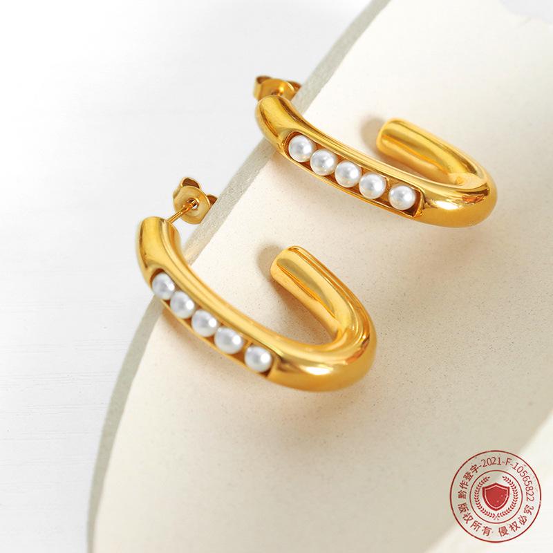 Elegant French U-Shaped Pearl Earrings: Non-Fading 18K Gold Titanium Steel Women's Jewelry
