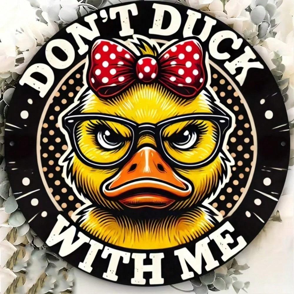 Vintage Round Metal Duck Sign Whimsical Animal Wall Decor Home Farmhouse Outdoor