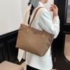 Korean Version of Niche High-value Fashion Bag 2025 New Women's Bag Commuting Shoulder Bag Large-capacity Tote Bag
