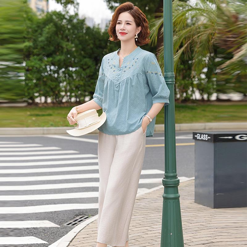 Mom s Short-Sleeve Embroidered Casual Top - Loose Fit, Belly-Covering for Summer XXL синий