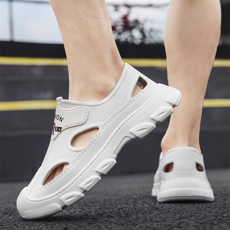 Summer new men's hole shoes breathable light hollowed out mountaineering wading thin sandals soft sole comfortable travel shoes