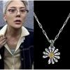 A 880818 GD Style Collana Kpop Idol Caldo G-DRAGON Stile Uguale Ufficiale Collana con Intarsi di Diamanti Nuova Collana Margherita