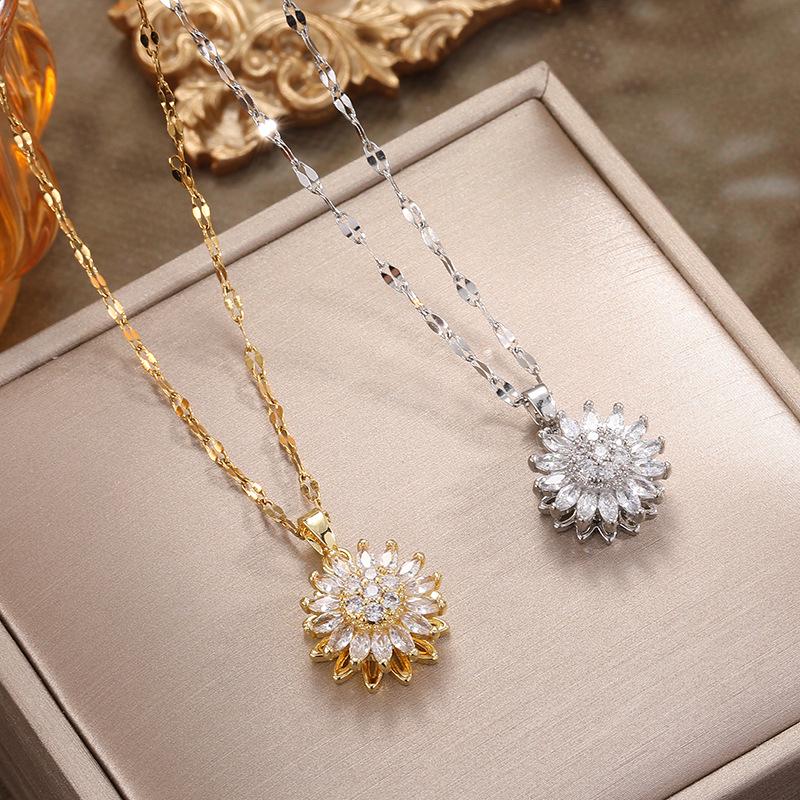 Rotatable Sunflower Necklace with Diamond Accents, Daisy Design, Titanium Steel Women's Jewelry, Popular Item