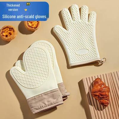 Heat-Resistant Silicone Oven Gloves: Five-Finger Anti-Scald, Thickened for High-Temperature Baking and Microwave Use.