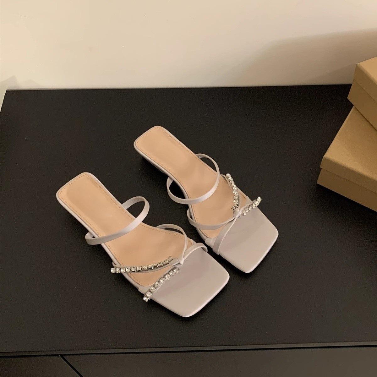 

With skirt temperament slope heel open-toed slippers women s summer wear French beautiful satin rhinestone fashion sandals women s summer 40 серый