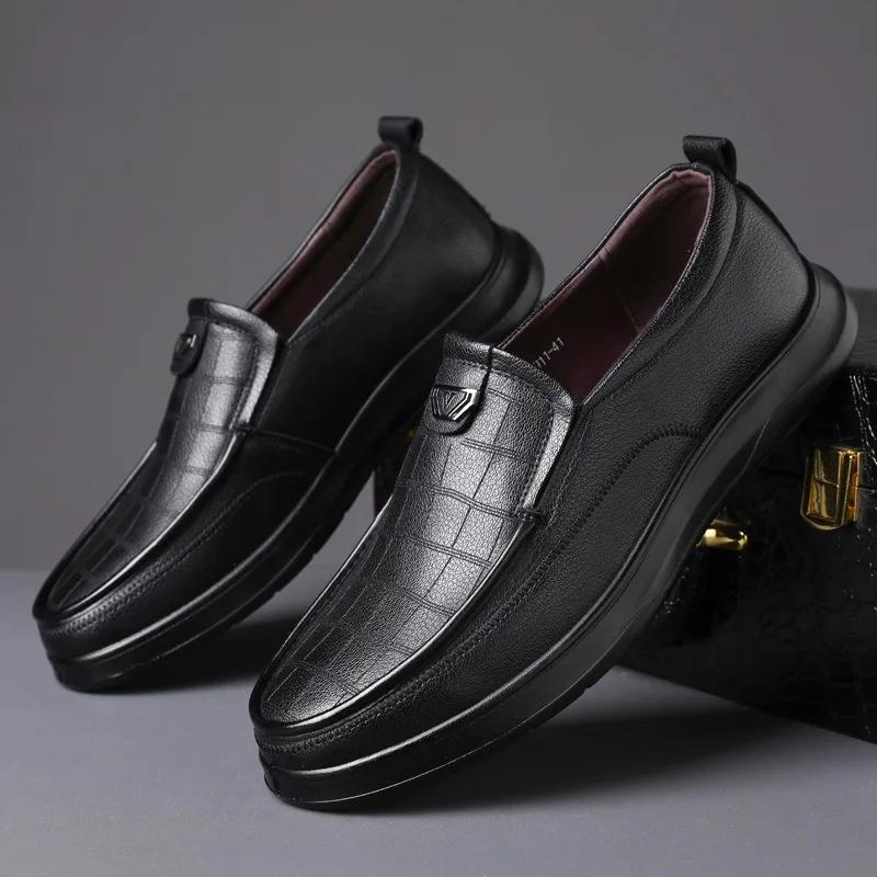 FashionFashion Leather Slip-on Platform Men's Loafers Spring Autumn Designer New Soft Sole Casual Business Men's Dress Shoes