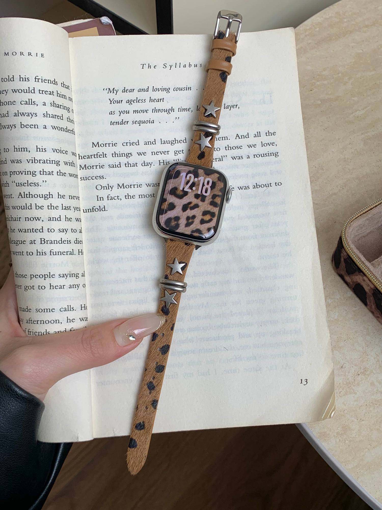 

Superior Fashion leopard print leather loop band For Apple Watch women 44mm 40 45 41 49 42 38 Series 11 10 9 8 SE 7 6 5 4 3 S S10 S11 46mm