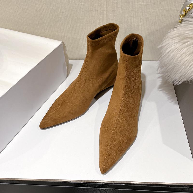

Замшевые остроносые короткие ботинки женские 2025 осень и зима новые модели Jue Jue Zi бархатные женские ботинки корейская версия тонкие ботинки модные ботинки женские 40 коричневый