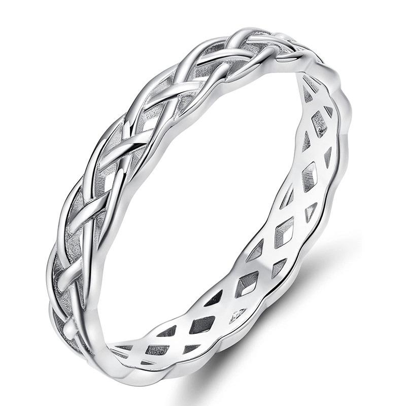 

Elegant European and American Engagement Fashion Metal Ring. Size 8