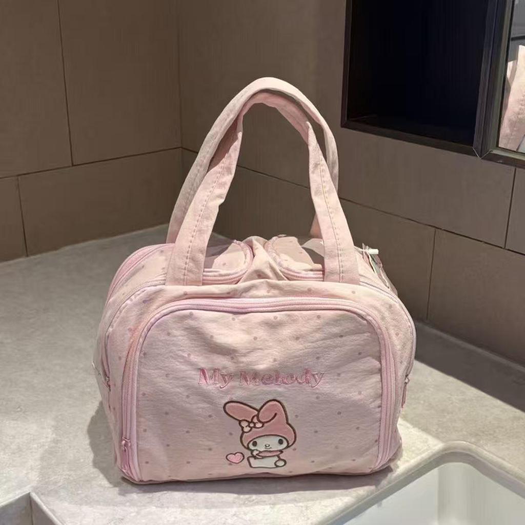"Large-Capacity Multi-Compartment Travel Cosmetic Bag"