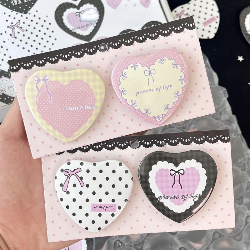 2pcs/set Cute Heart Shape Pins Sweet Bow Polka Dot Plaid Heart Kawaii Badges for Backpack Clothing Shcool Bag Pencil Case Decor