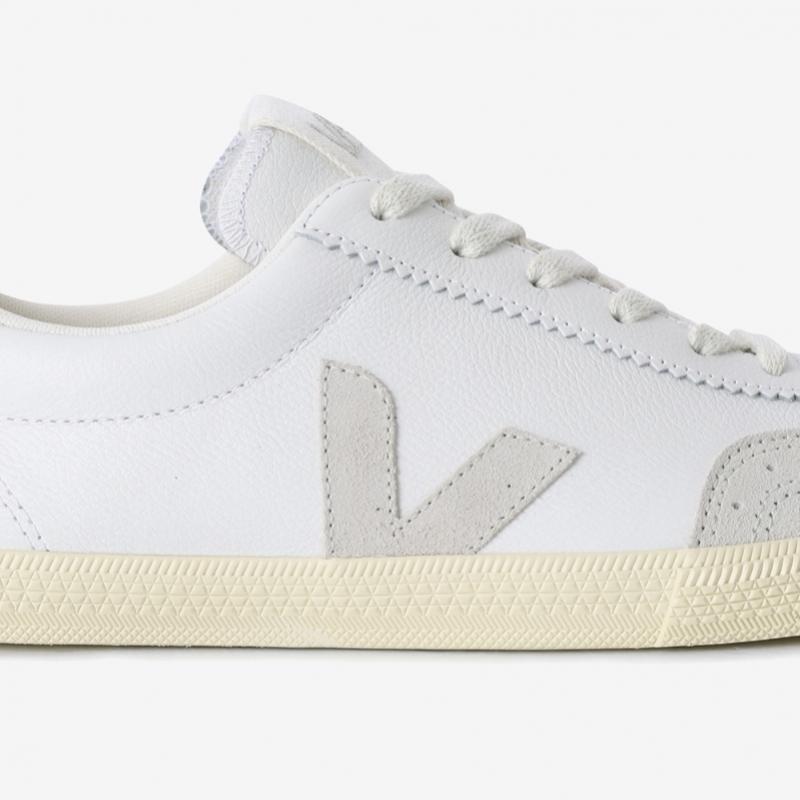 Veja Unisex Leather Sneakers Volley Svju243vo20 852