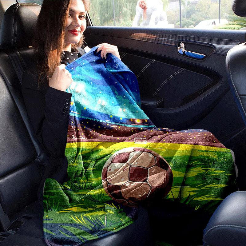 1pc Football Printing Lightweight Flannel Blanket, Comfortable and Warm Blanket, for Camping Sofa Bed and Couch Office, in All Seasons