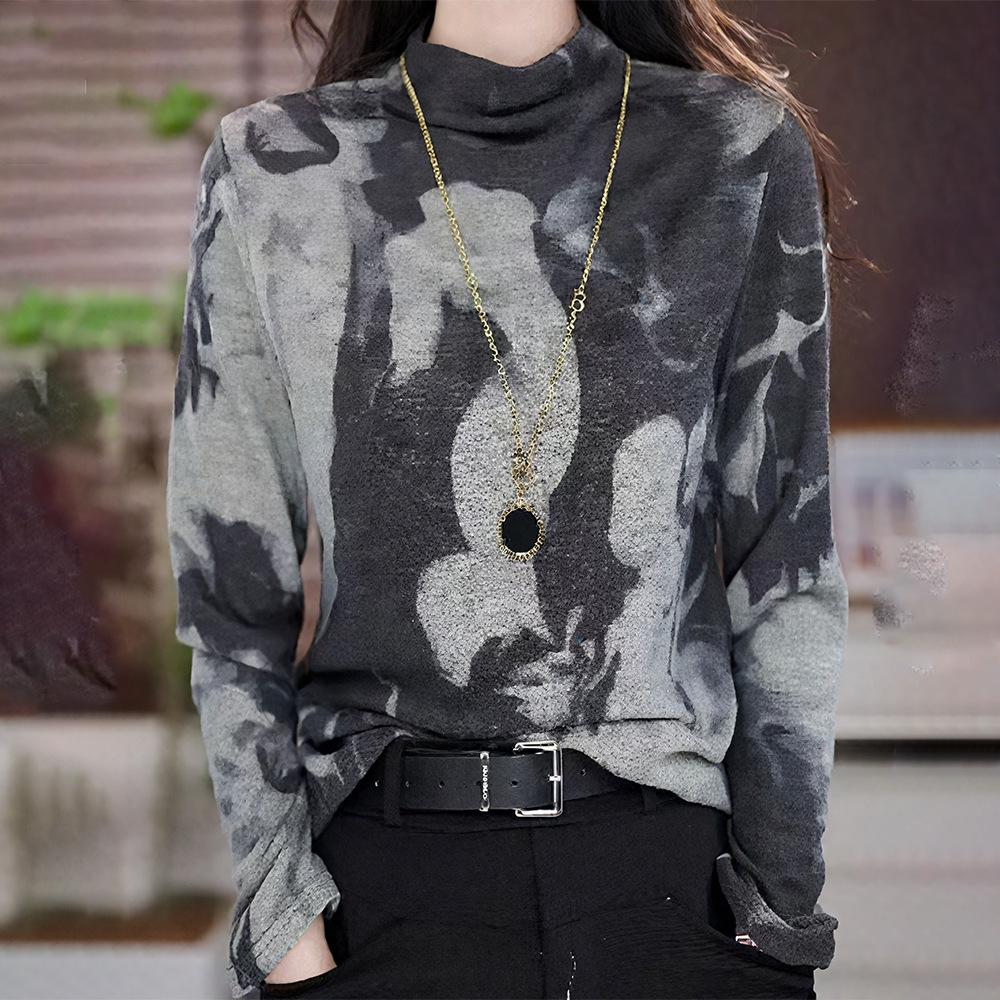 Korean Style Velvet Print Long Sleeve Tummy-Concealing Sweater - Fashionable, Age-Reducing, and Warm Mother's Outfit