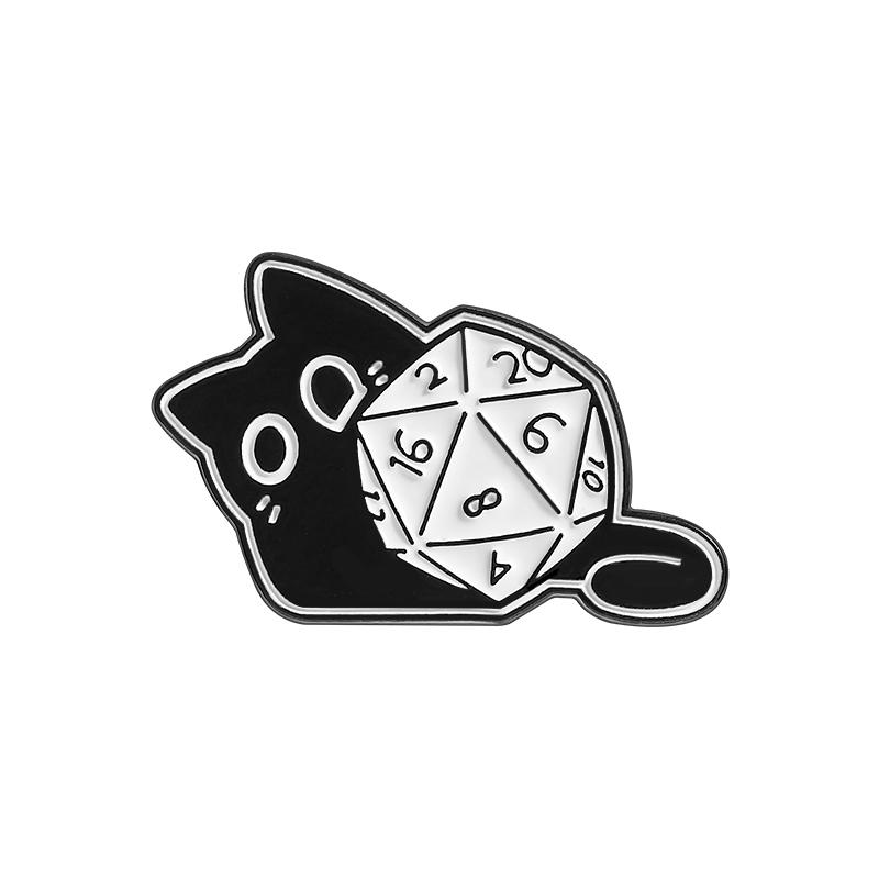 

Крутые Игровые Кубики для RPG Черные Коты Эмалевые Значки Мультяшный Котёнок с Большими Глазами Животные Броши Значок на Лацкан Модные Украшения Подарки для Друзей