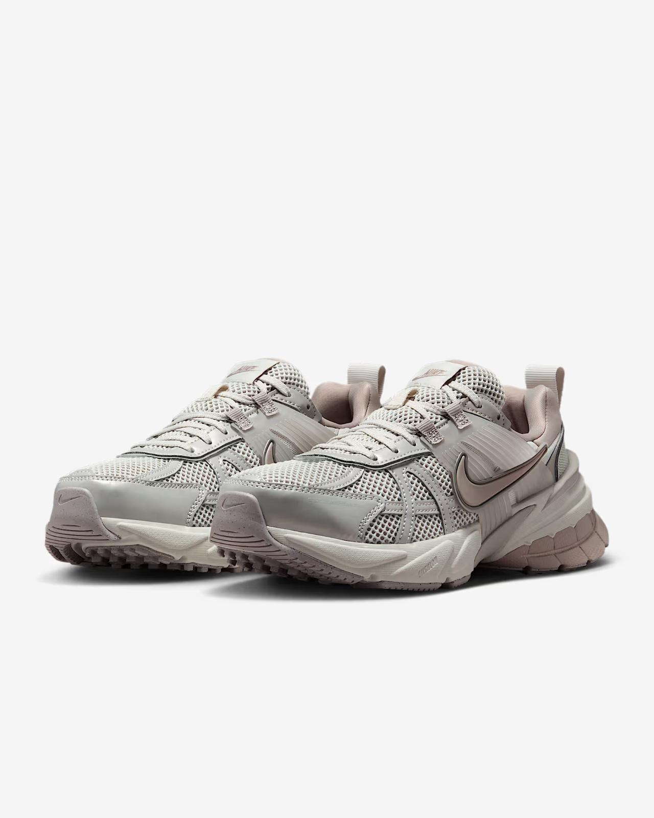 FD0736-011 Nike V2K Run Light Bone College Grey Malt (Women s) 11W