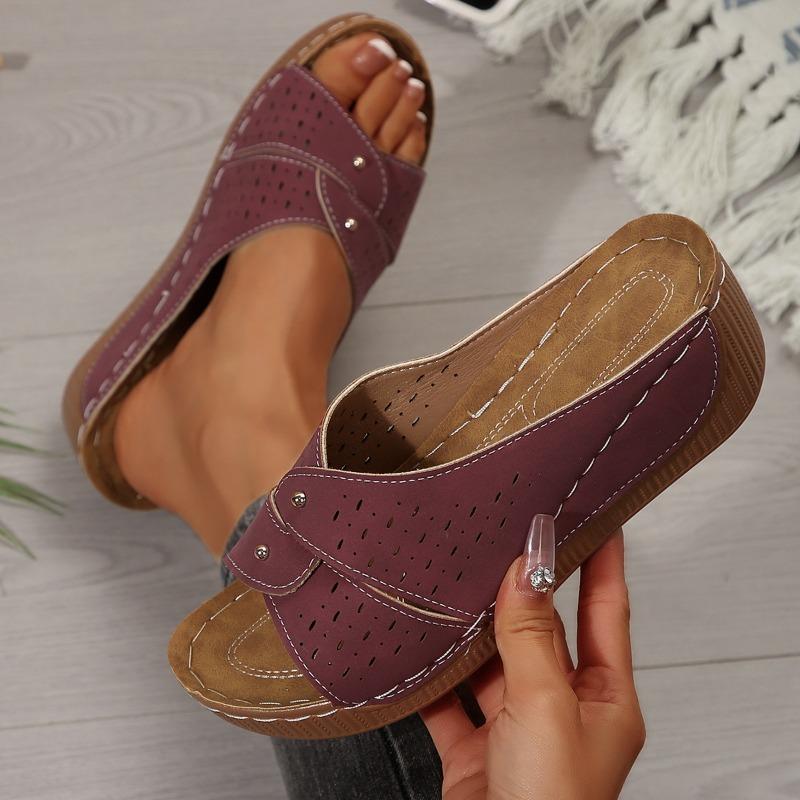 

Women’s Roman Stitch-Detail Open-Toe Platform Slide Sandals 43 бордовий