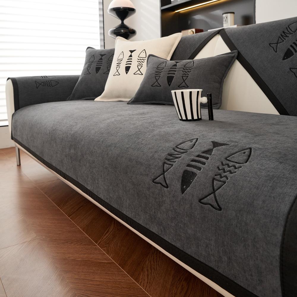 

Embroidery Sofa Cushion New Four-Season Universal Non-Slip Seat Cushion Modern Light Luxury High-End Leather Sofa Cover Cover Towel 70*70cm