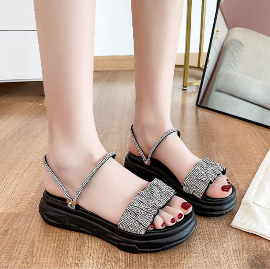 Women Slippers Girls Wedges Flip Flops Sandals Heels Outdoor non-slip Ladies Slides Beach Shoes Casual Breathable sandals