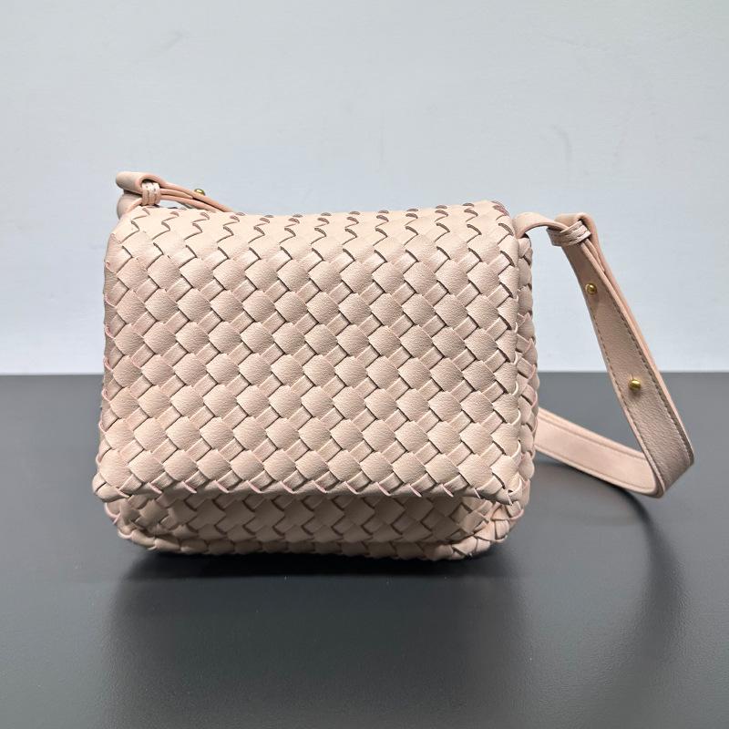 

Современная женская сумка ручной работы из коровьей кожи, сумка через плечо, новая универсальная сумка-перекидная на одно плечо с квадратной подмышкой 22x8x20cm розовый