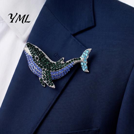 Bag Decoration Pin Women Rhinestone Whale Brooch, Sea Animal Decorative Badge Shape Brooch Pin, Sweater Cardigan Coat Dress Jewelry Accessories Luxury