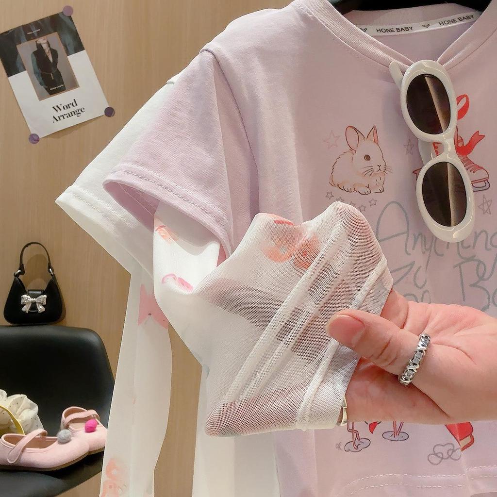Girls' Stylish Sun Protection T-shirt with Ice Sleeves & Cartoon Print - Breathable, Skin-Friendly, Fashionable, Versatile.
