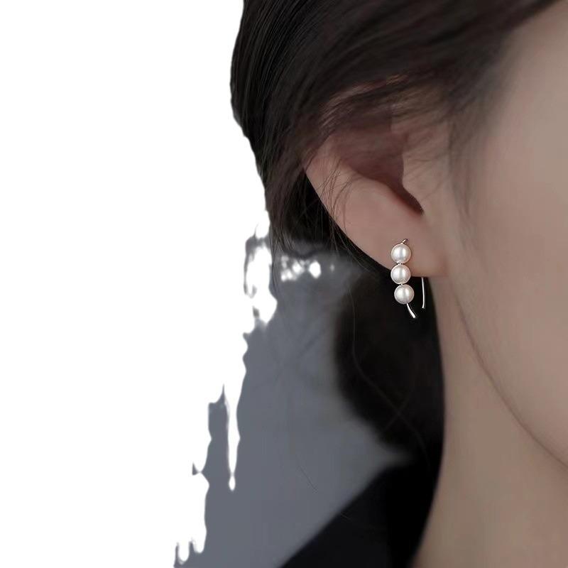 925 Sterling Silver Pearl Stud Earrings - 2024 Trendy High-End Luxury for Women