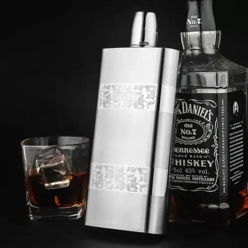 

Vintage Portable Hip Flask Whiskey Stainless Steel Gift Thicken Hip Flask Leather Carry Wine Glasses Kitchen Accessories