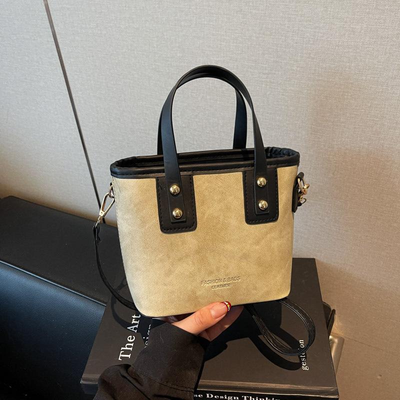 Niche High-end Small Bag Women's New Trendy and Versatile Single Shoulder Crossbody Fashion Portable Bucket Bag Blue