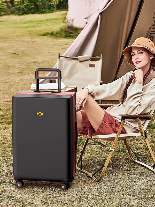 MGOB PC Hardside Spinner Luggage