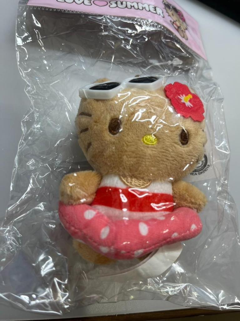 [USED] Not Available In Japan, Korea-only Olive Young X Sanrio Collaboration * Suntan Hello Kitty