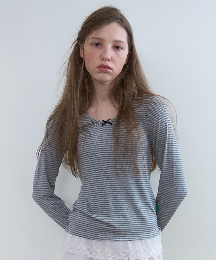 Nokeontencheu 315. Striped Lace Shirred Tee _ Melange Gray