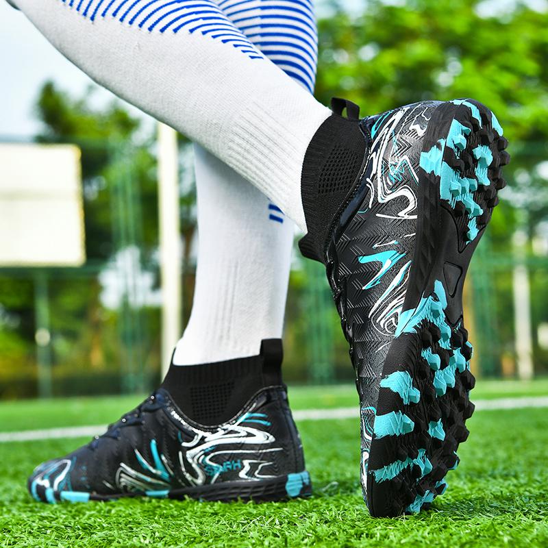 35-45 Unisex Football Boots Rubber Soft Sole Short Nail Artificial Turf Youth Children Football Shoes Boys Soccer Shoes