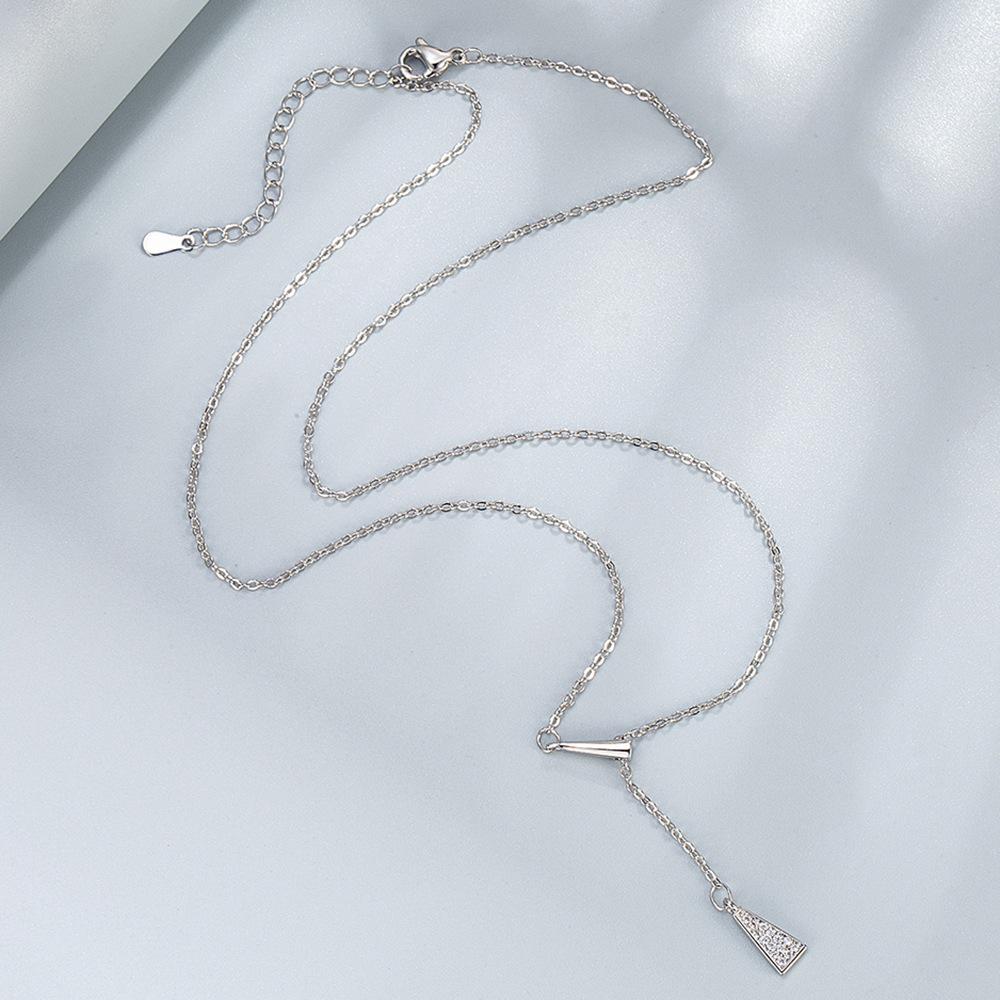Xiaohongshu Triangular Fringed Necklace, Geometric Simple Cold Wind Advanced Sense Collarbone Chain