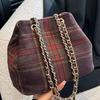 Korean version of large-capacity chain bag women's bag 2025 spring new retro woolen plaid bucket personalized ins shoulder bag