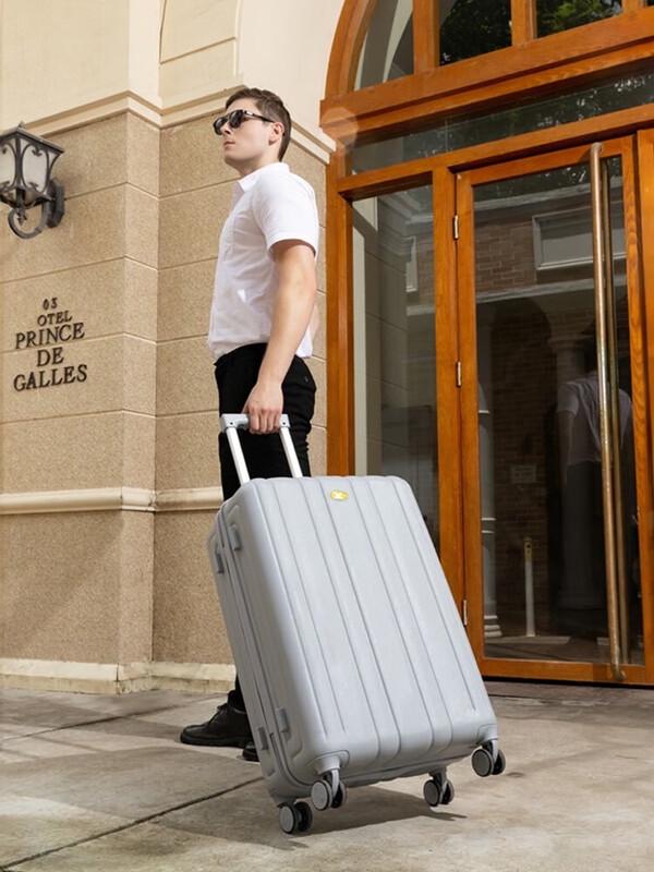MGOB Hardshell Spinner Luggage