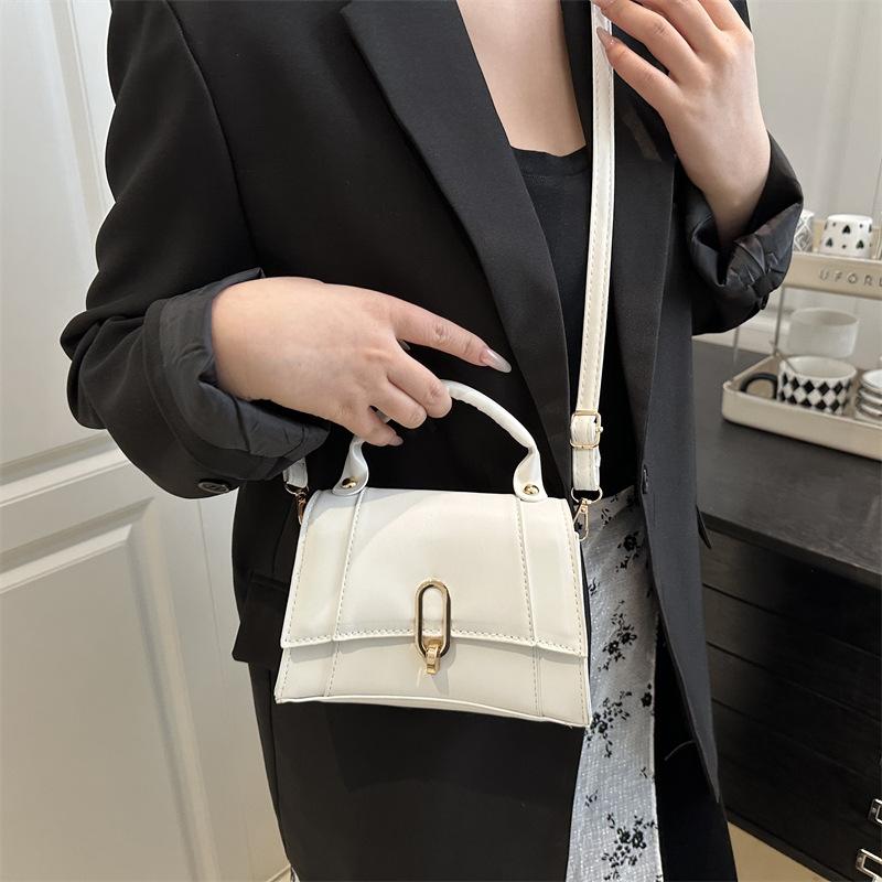 This Year's Popular Bag Women's 2025 New Autumn Fashion Niche Handbag Simple Fashion Shoulder Messenger Bag Women