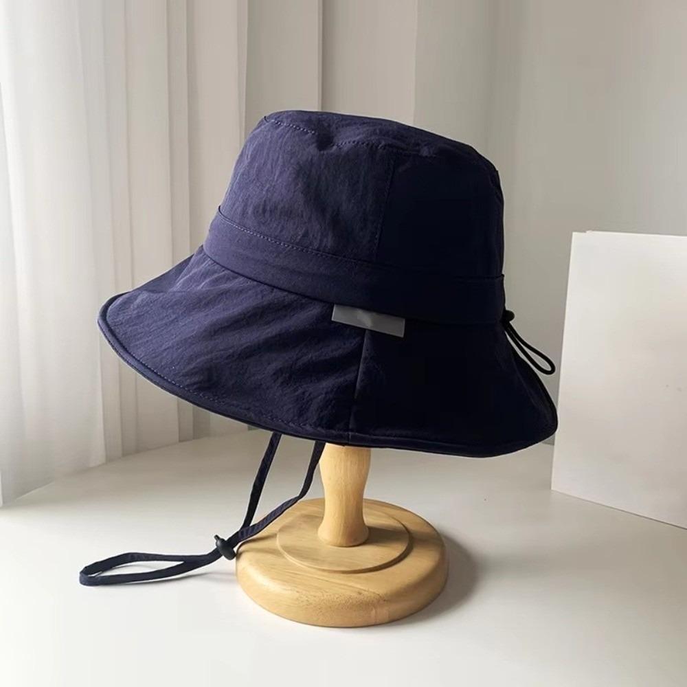 

Lightweight Fisherman Hat Wide Brim Outdoor Mountaineering Hat Foldable Camping Sun Hat Travel темно-синього кольору