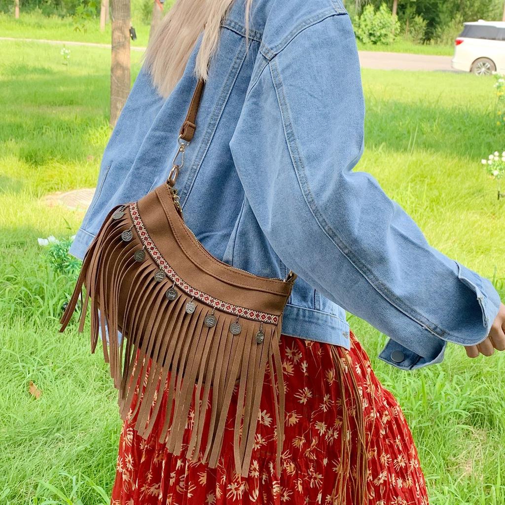 Bohemian premium fringed bag women's new retro matte shoulder messenger bag mobile phone bag